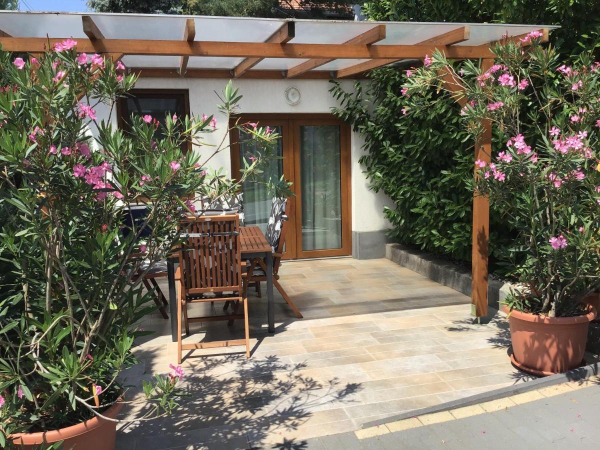 Dravecz Apartman バラトンレッレ エクステリア 写真