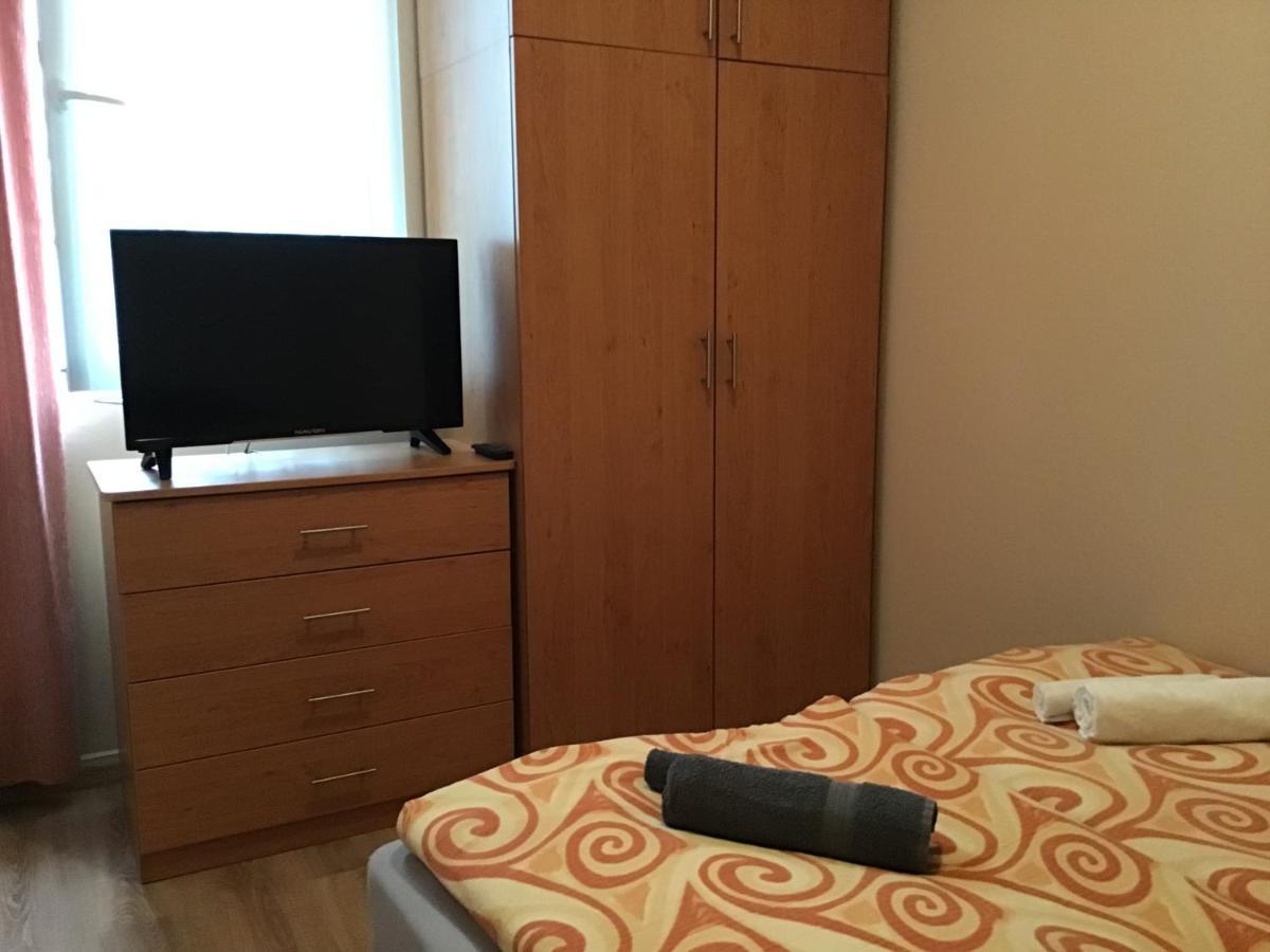 Dravecz Apartman バラトンレッレ エクステリア 写真