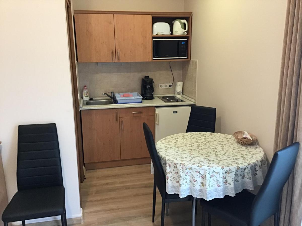 Dravecz Apartman バラトンレッレ エクステリア 写真