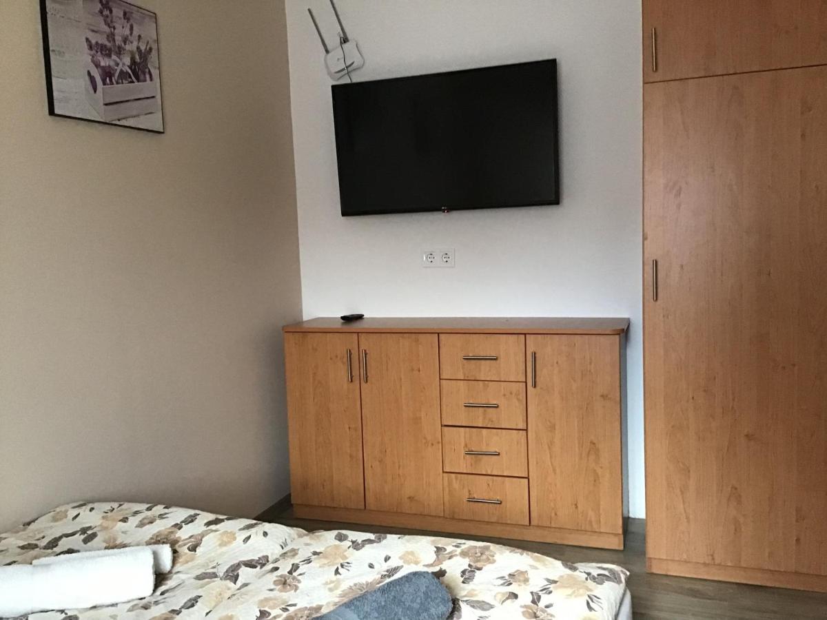 Dravecz Apartman バラトンレッレ エクステリア 写真