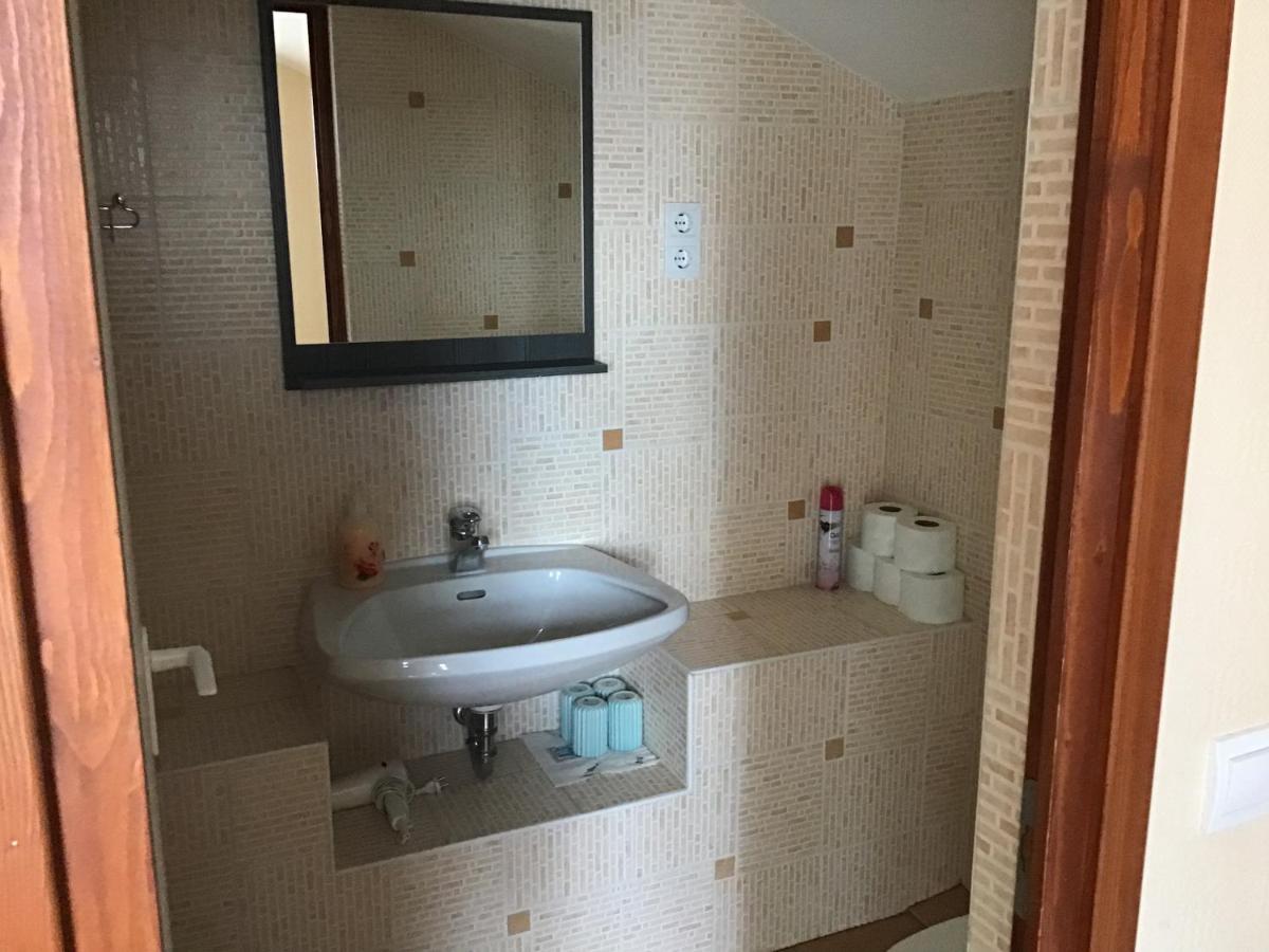 Dravecz Apartman バラトンレッレ エクステリア 写真