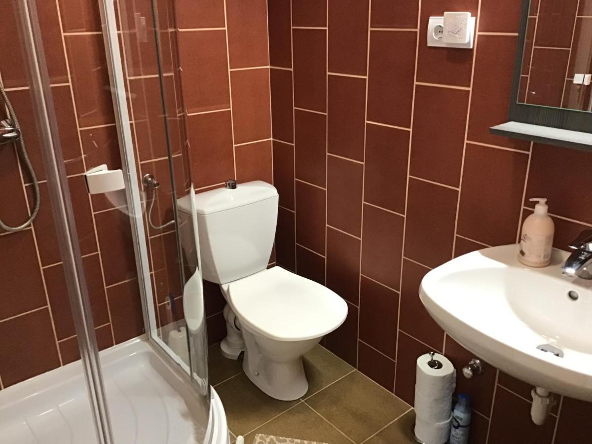 Dravecz Apartman バラトンレッレ エクステリア 写真