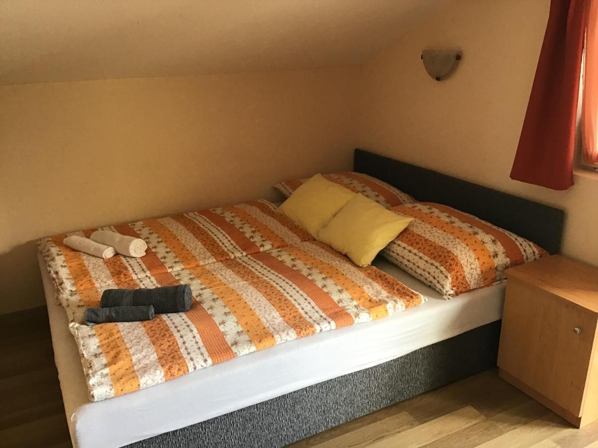 Dravecz Apartman バラトンレッレ エクステリア 写真