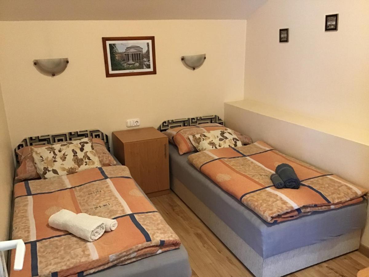 Dravecz Apartman バラトンレッレ エクステリア 写真