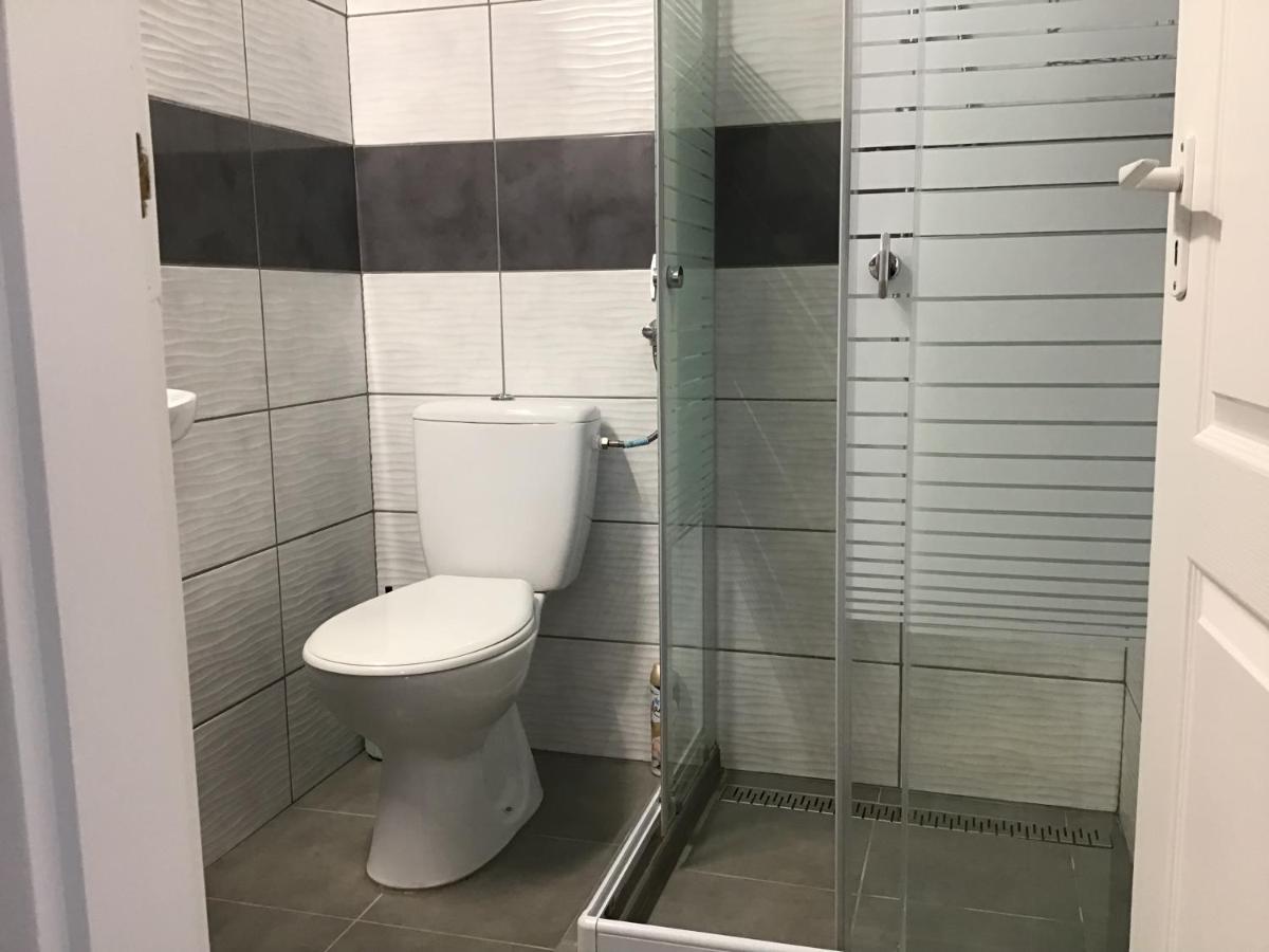 Dravecz Apartman バラトンレッレ エクステリア 写真